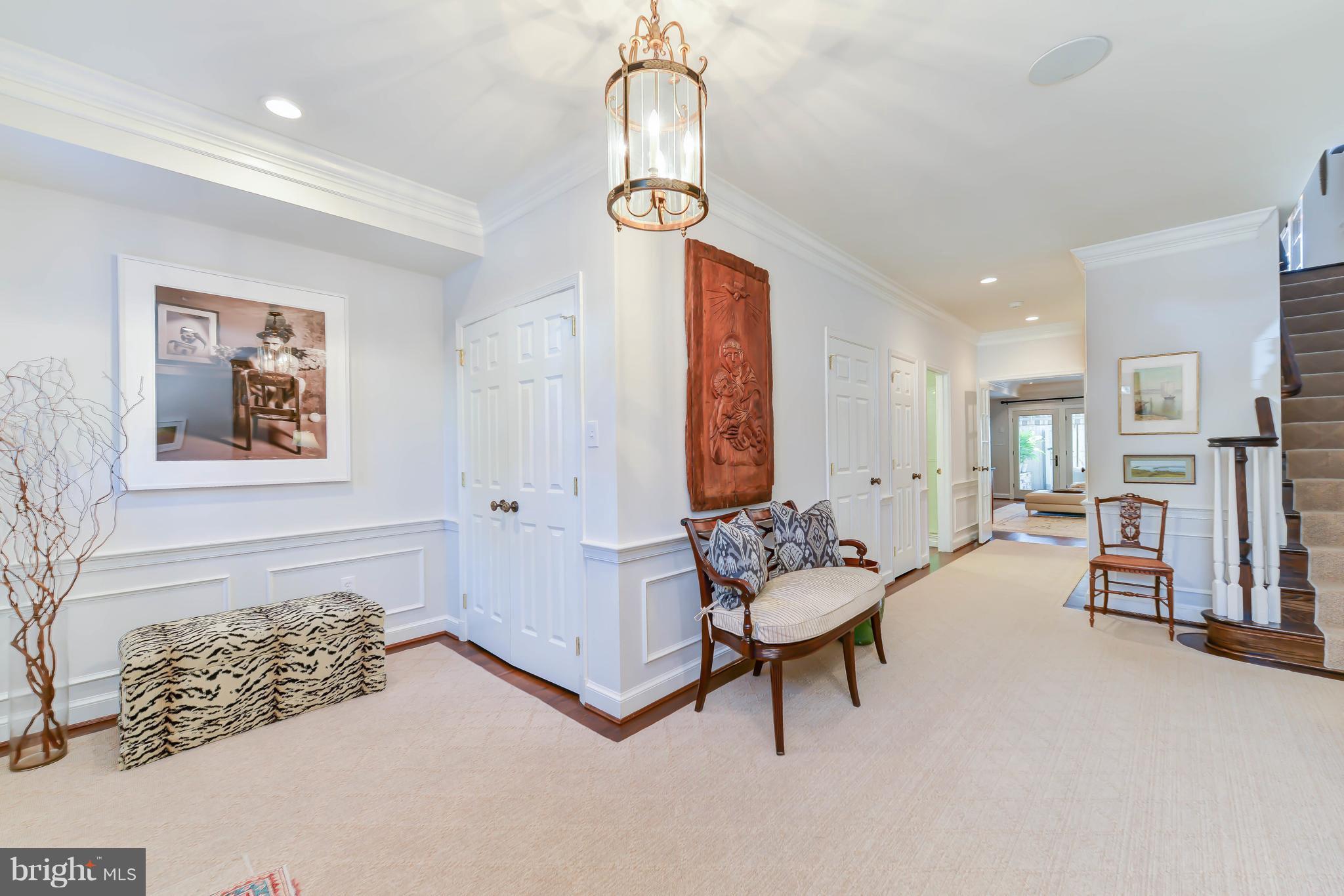 4220 River Road Northwest Washington, DC 20016 - Photo 3 of 30 Foyer