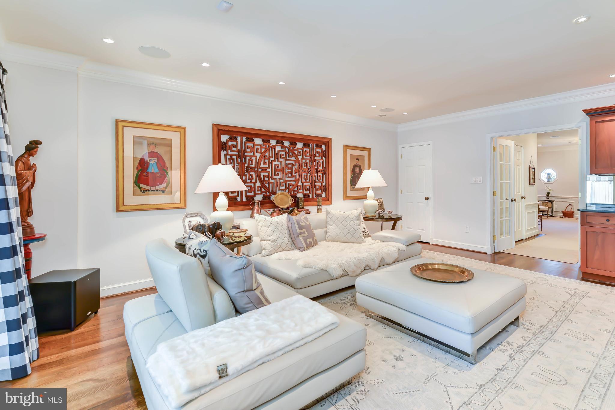 4220 River Road Northwest Washington, DC 20016 - Photo 8 of 30 Family Room