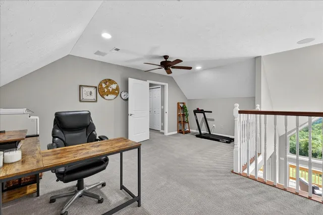 $1,175,000 | 1250 Ed Seay Gregory Lane, Hartsville, TN 37074