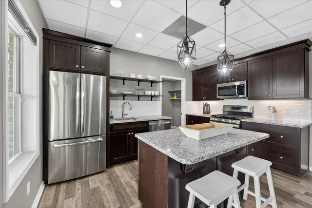 $1,175,000 | 1250 Ed Seay Gregory Lane, Hartsville, TN 37074