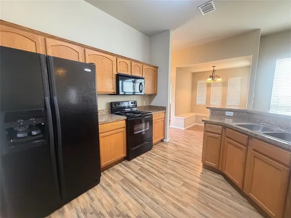 $2,300 | 9909 Half Moon Drive, McKinney, TX 75072