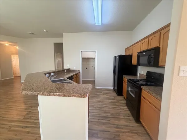 $2,300 | 9909 Half Moon Drive, McKinney, TX 75072