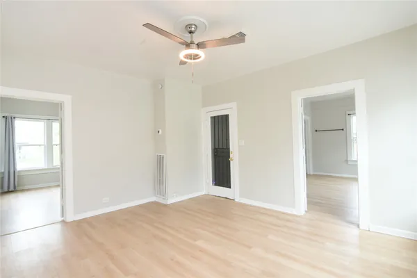 $1,875 | 615 Pacific Street, Houston, TX 77006