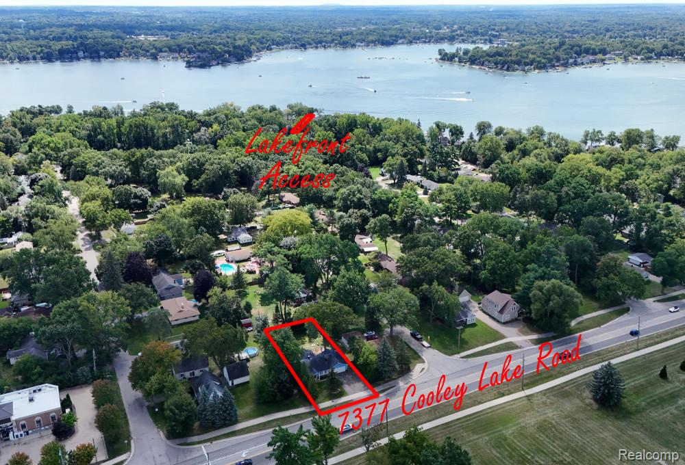 7377 Cooley Lake Road West Bloomfield, MI 48324 - Photo 45 of 59