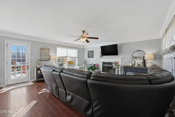 $379,900 | 8508 Bowsong Lane, Powell, TN 37849