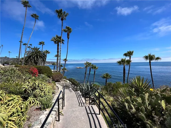 $4,800 | 251 Lower Cliff Drive, Unit 3, Laguna Beach, CA 92651