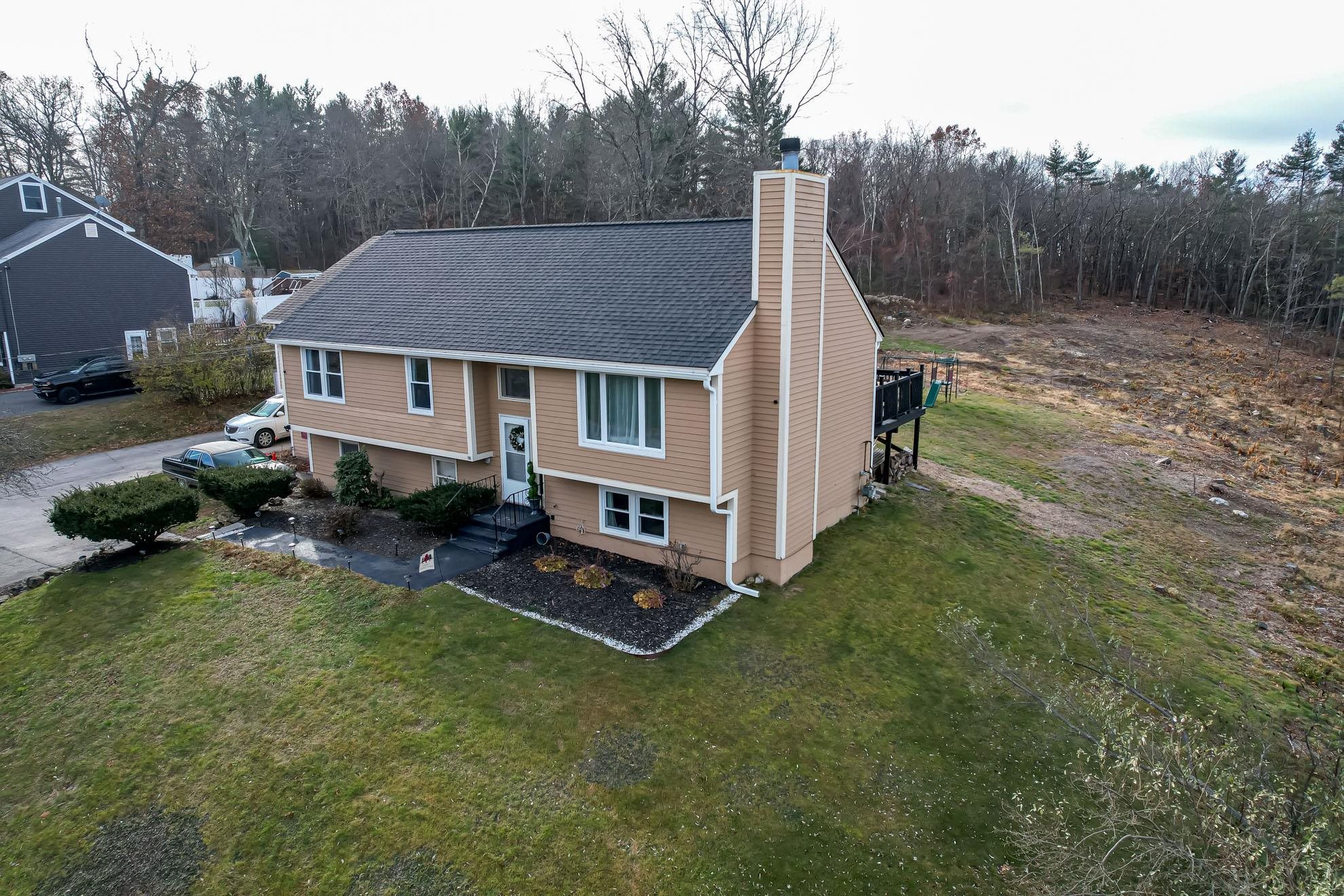 11 Rangers Drive, Unit B Hudson, NH 03051 - Photo 1 of 36 Gallery Image 1