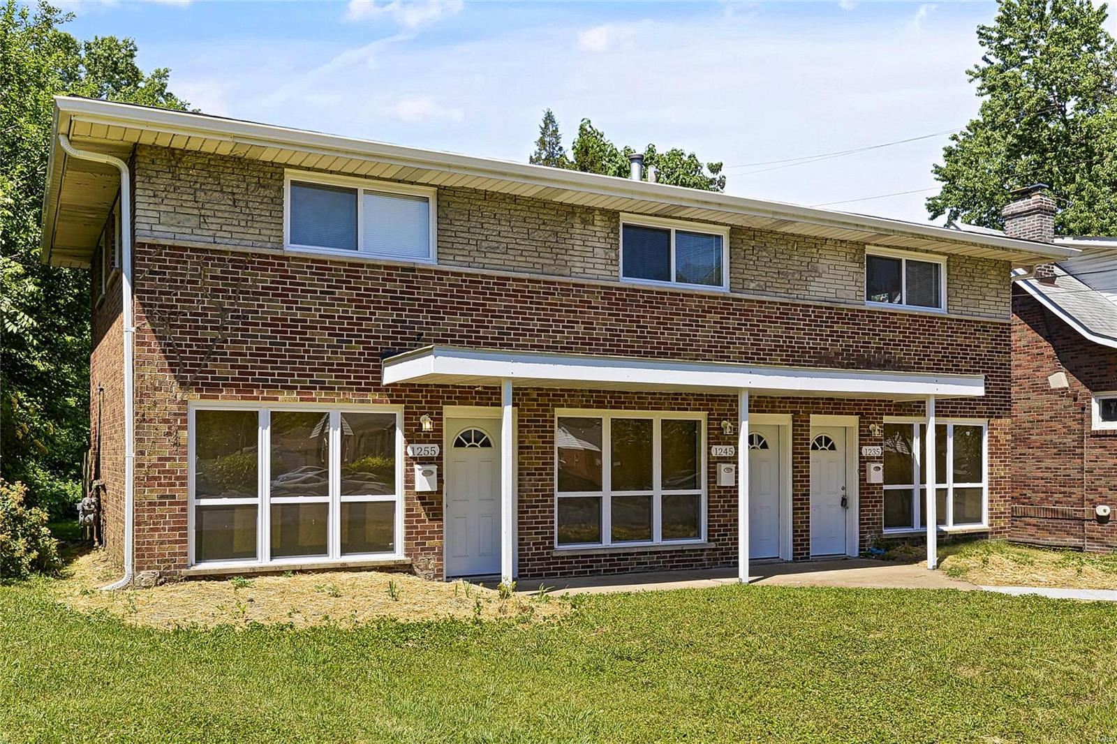 1235 South New Florissant Road Florissant, MO 63031 - Photo 2 of 16