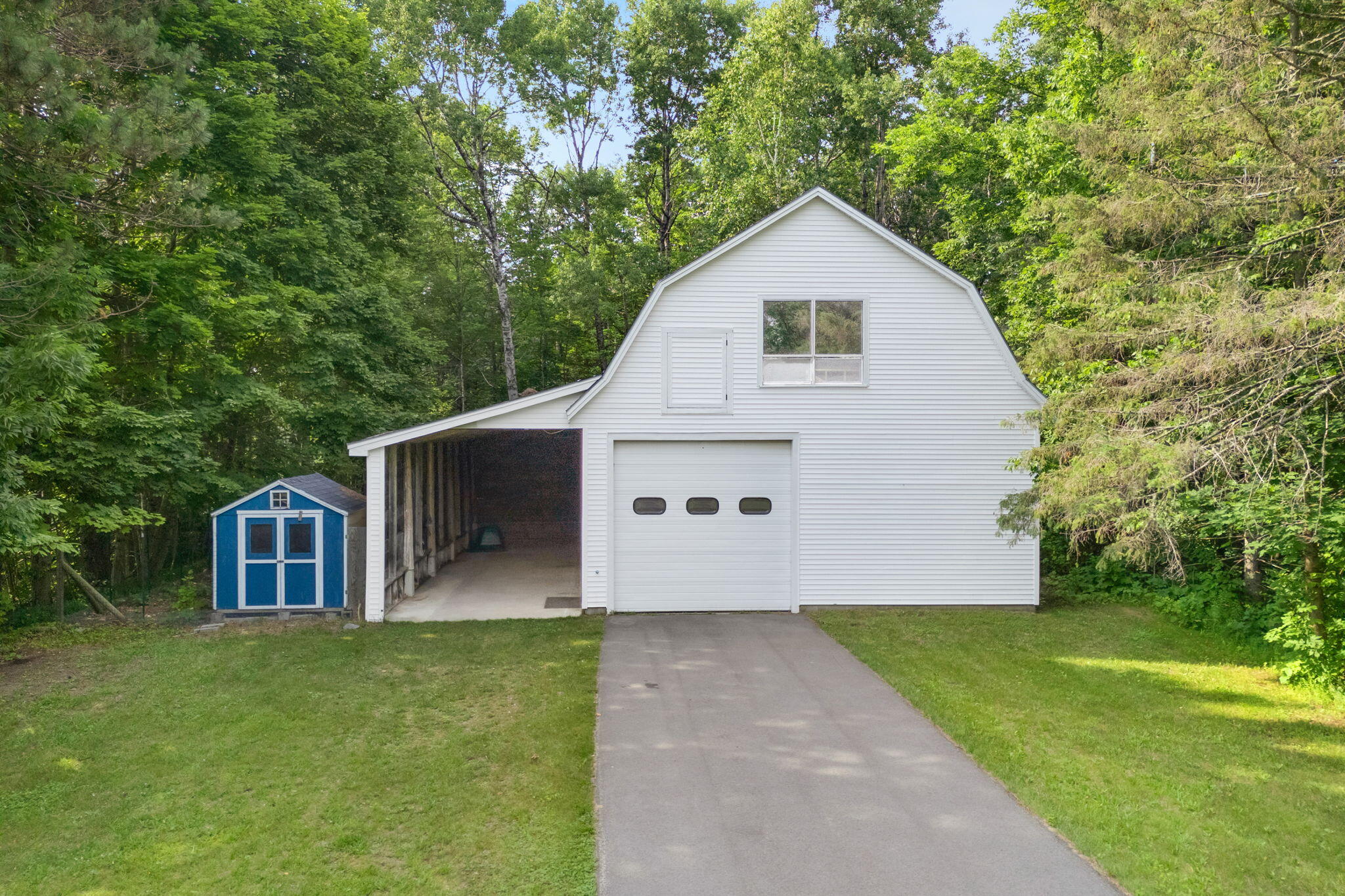 517 Blackstream Road Hermon, ME 04401 - Photo 13 of 46 48