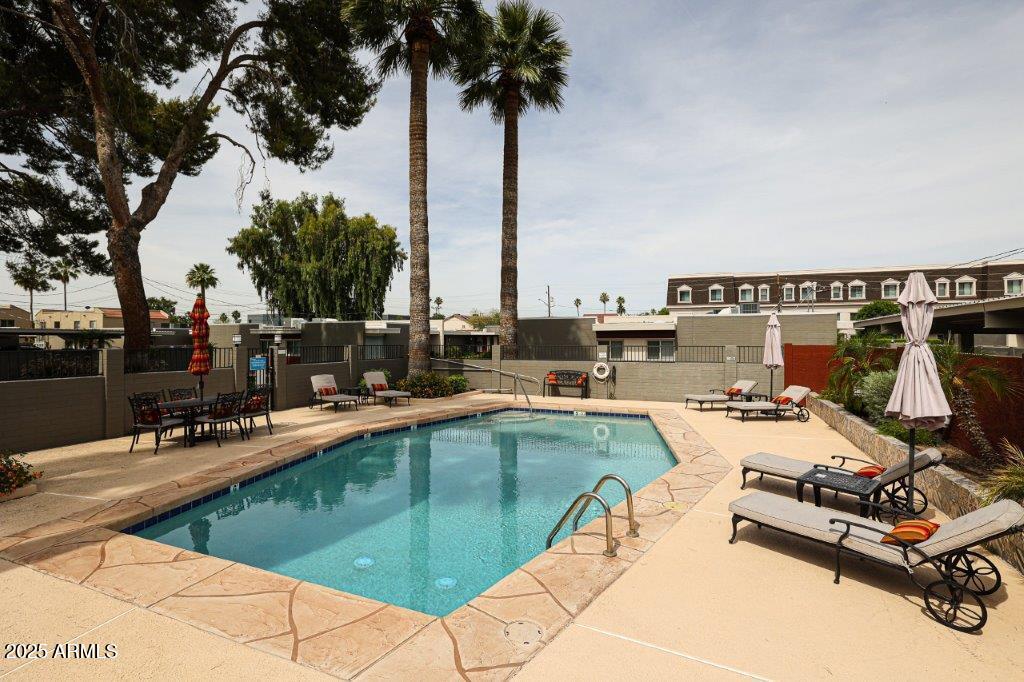 4419 North 27th Street, Unit 2 Phoenix, AZ 85016 - Photo 27 of 38 Pool