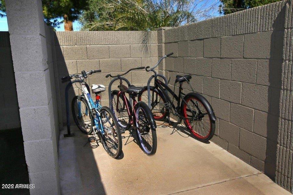 4419 North 27th Street, Unit 2 Phoenix, AZ 85016 - Photo 28 of 38 Bike area