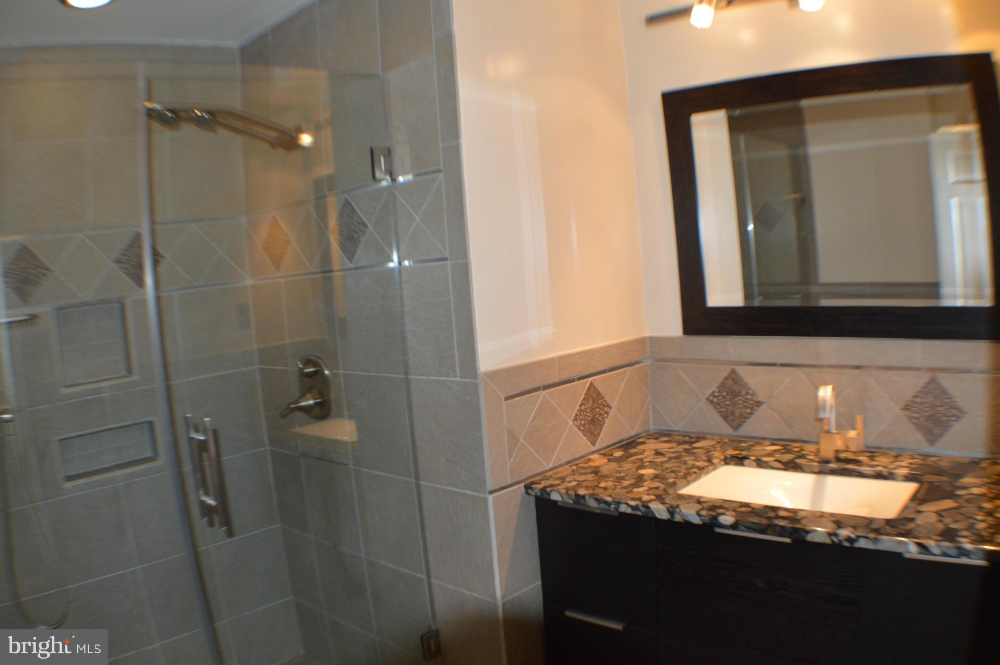 11021 Braddock Road Fairfax, VA 22030 - Photo 5 of 17 Bath