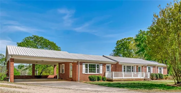 $278,000 | 300 Cub Creek Church Road, Wilkesboro, NC 28697