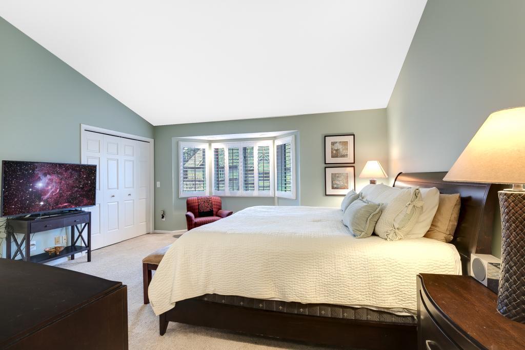 7418 Cahill Road Edina, MN 55439 - Photo 14 of 33