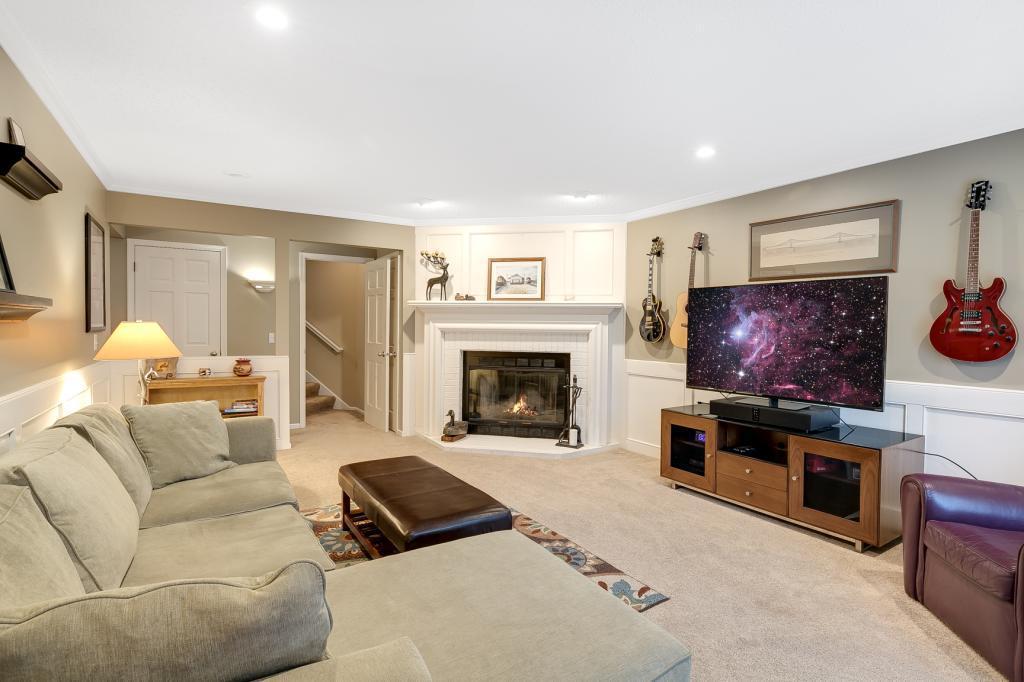 7418 Cahill Road Edina, MN 55439 - Photo 25 of 33