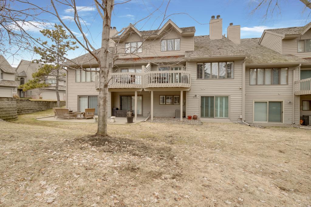7418 Cahill Road Edina, MN 55439 - Photo 31 of 33