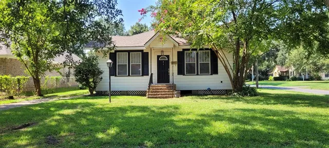 $194,500 | 902 Anniston Avenue, Shreveport, LA 71105