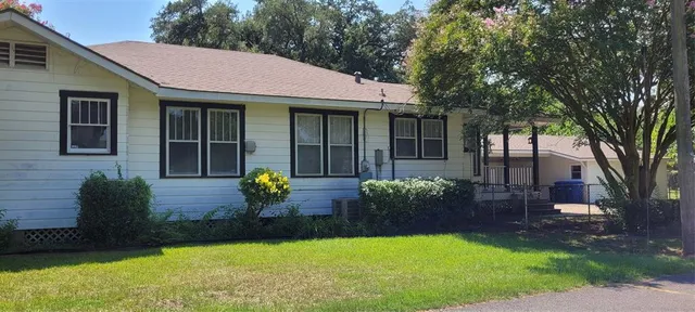 $194,500 | 902 Anniston Avenue, Shreveport, LA 71105