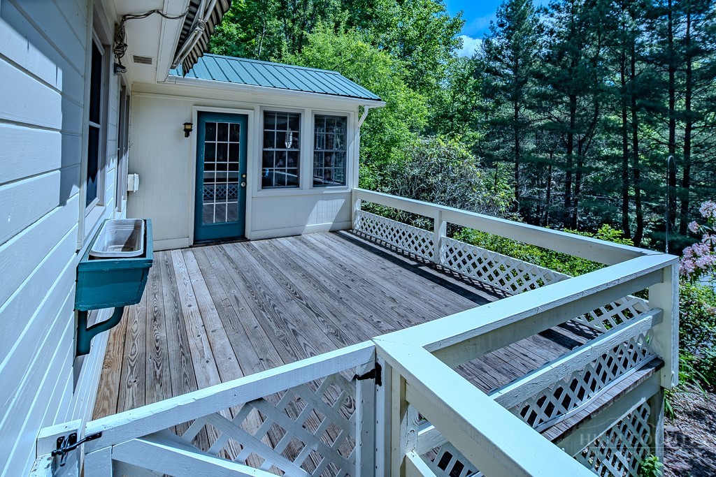 40 Spring Brook Road Newland, NC 28657 - Photo 5 of 40
