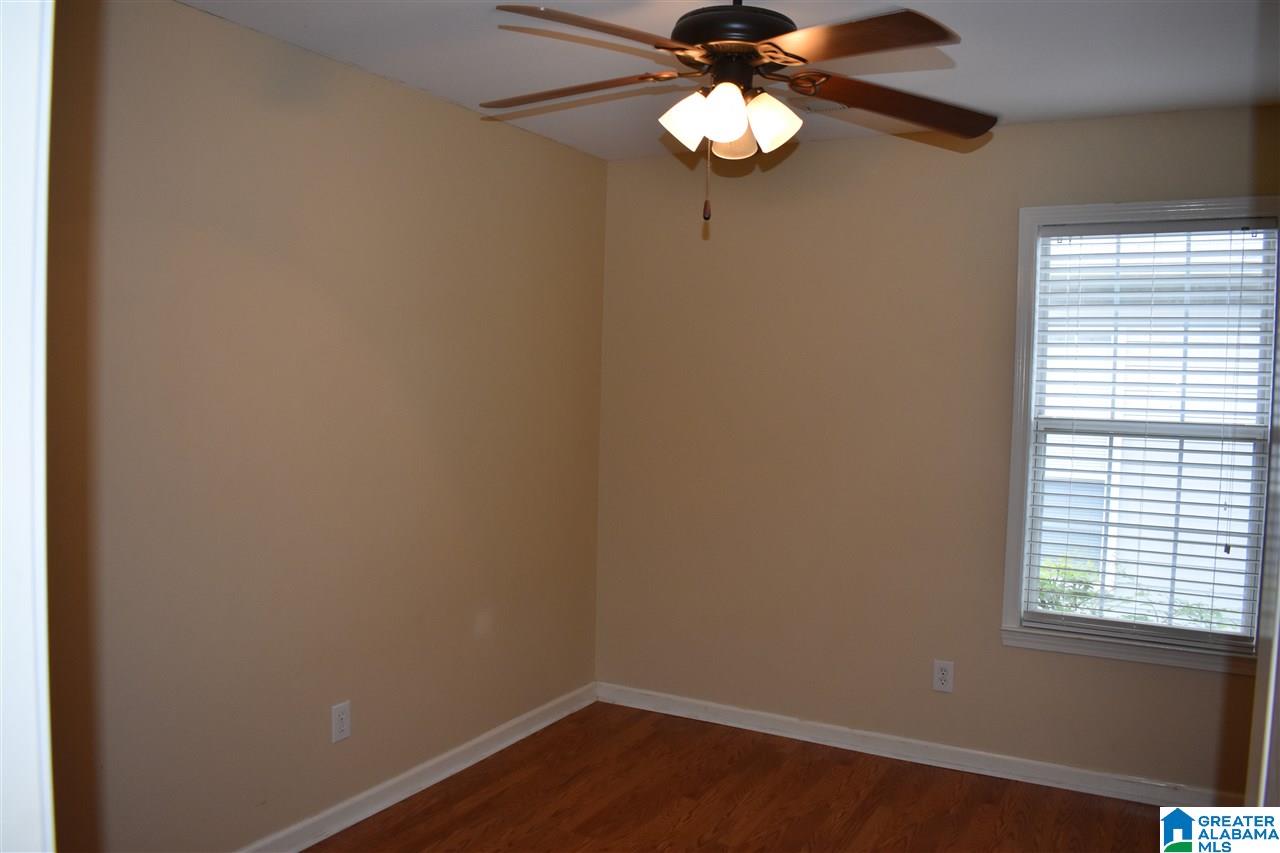 394 Walker Way Pelham, AL 35124 - Photo 7 of 10