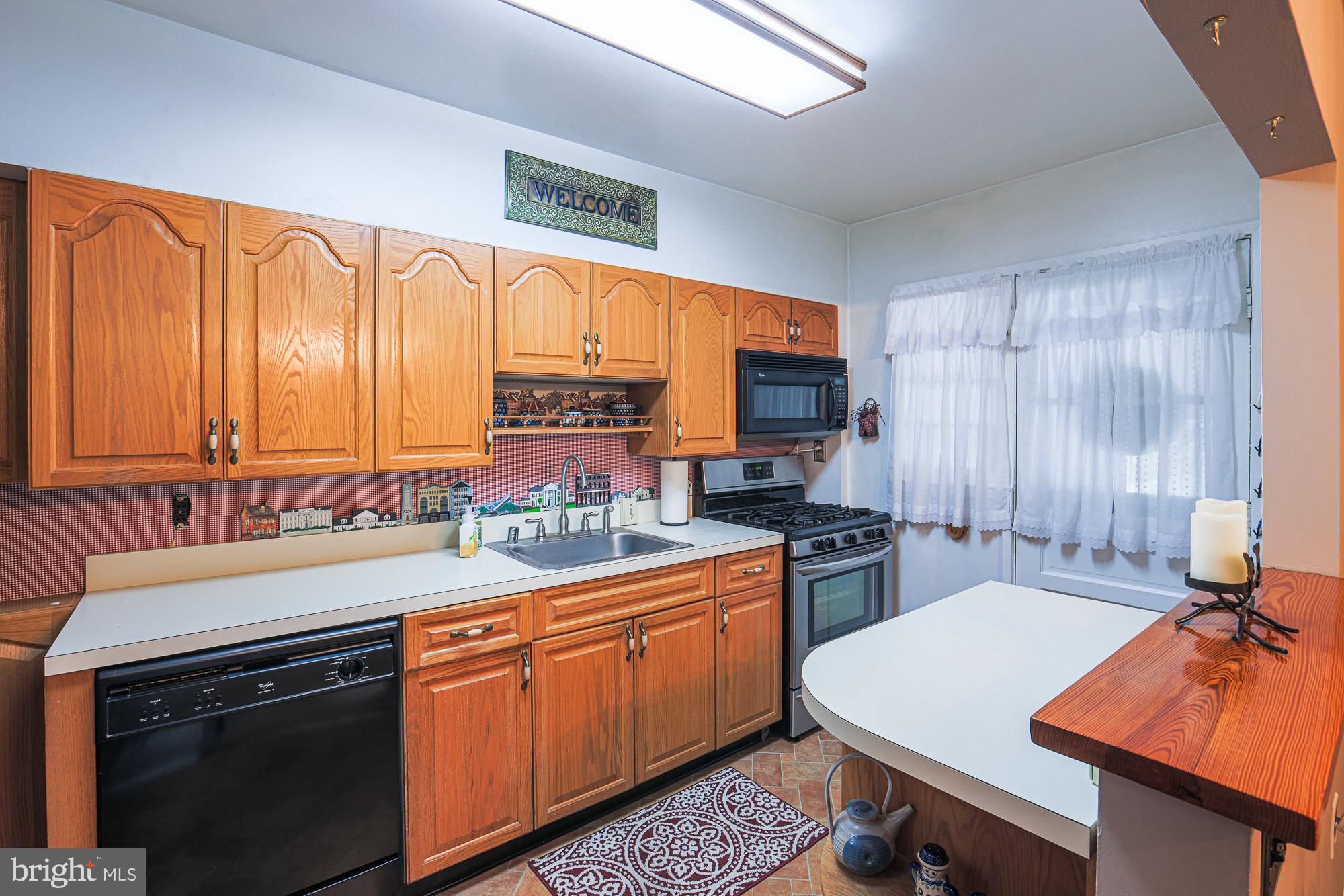 8060 Kimberly Road Dundalk, MD 21222 - Photo 14 of 28 Kitchen
