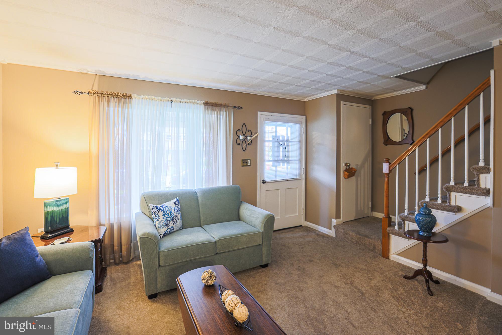 8060 Kimberly Road Dundalk, MD 21222 - Photo 9 of 28 Living Room