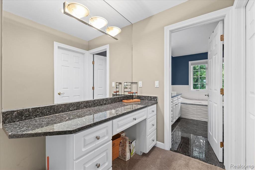 2160 West Buell Road Oakland, MI 48363 - Photo 22 of 49
