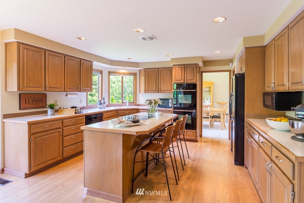 21115 50th Drive Southeast Bothell, WA 98021 - Photo 8 of 25