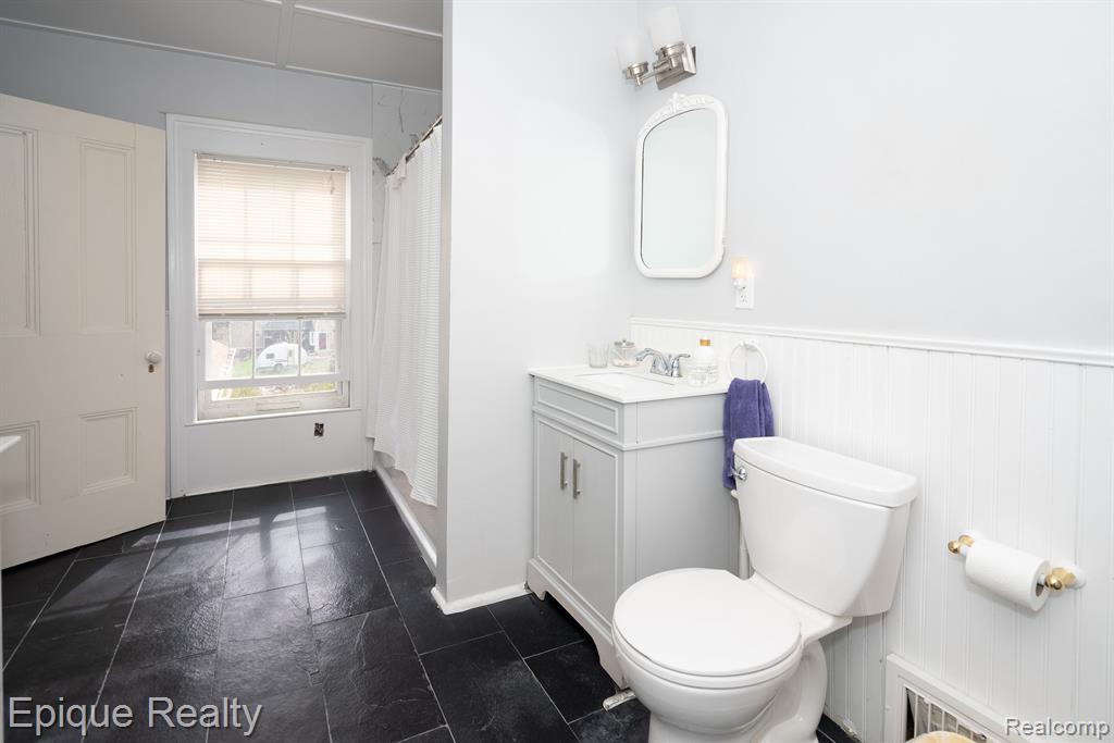 117 Bradley Street Romeo, MI 48065 - Photo 10 of 45