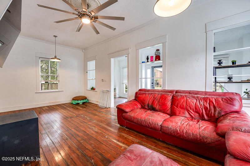 3675 Valencia Road Jacksonville, FL 32205 - Photo 13 of 41 20250507 3675 Valencia Rd013SMALL