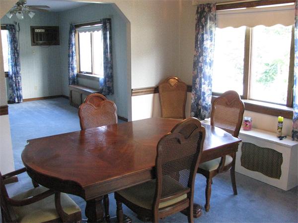 153 Copperfield Road Worcester, MA 01602 - Photo 2 of 9