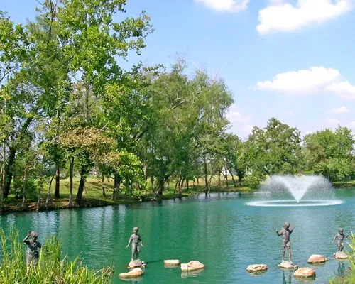 $749,900 | 8926 Pleasant Cove, Missouri City, TX 77459