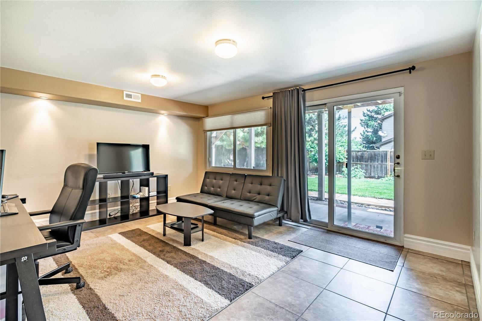 9174 Sugarstone Circle Highlands Ranch, CO 80130 - Photo 25 of 35