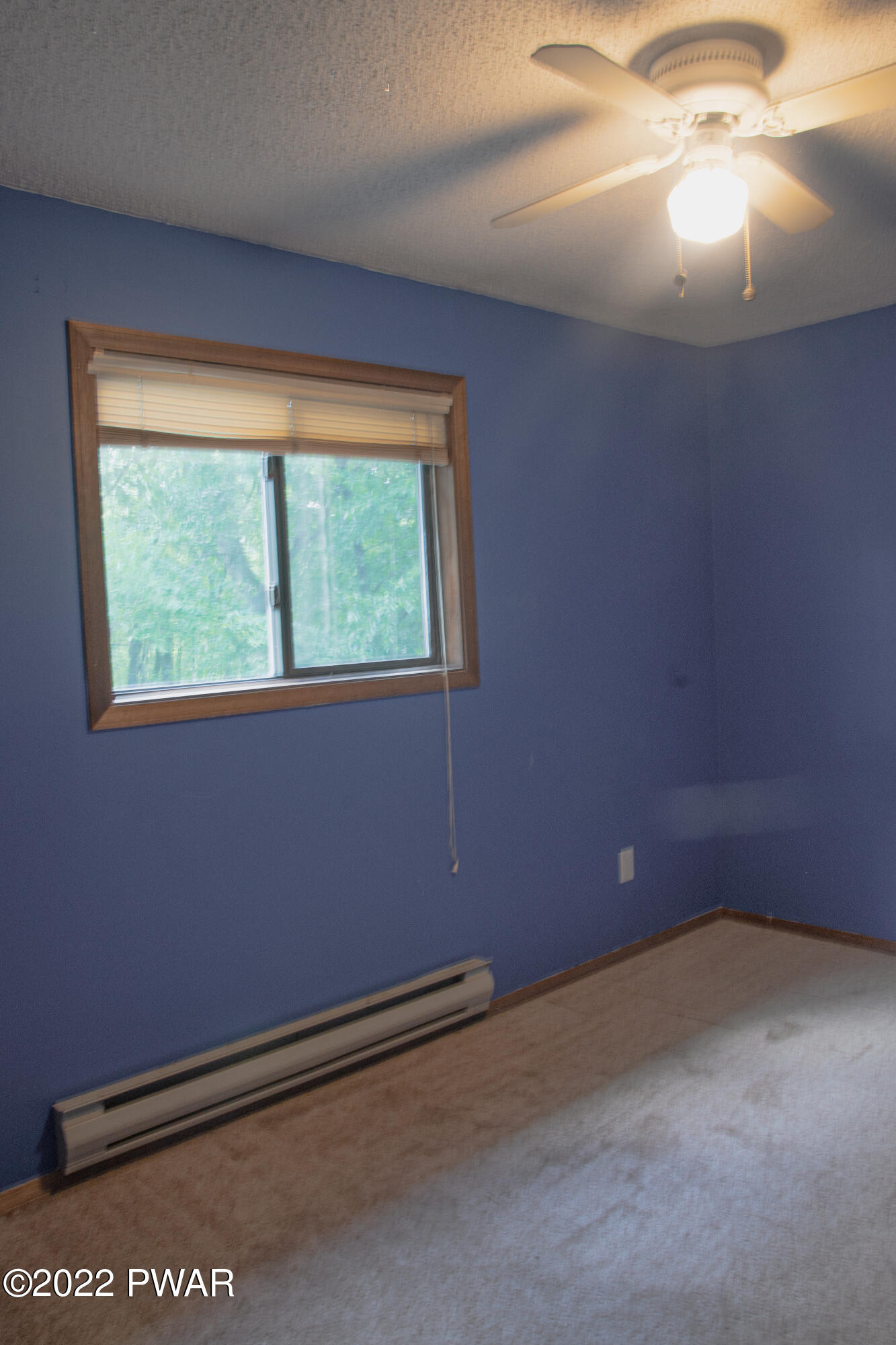 375 Mallard Lane Bushkill, PA 18324 - Photo 20 of 28 a view of an empty room with a window