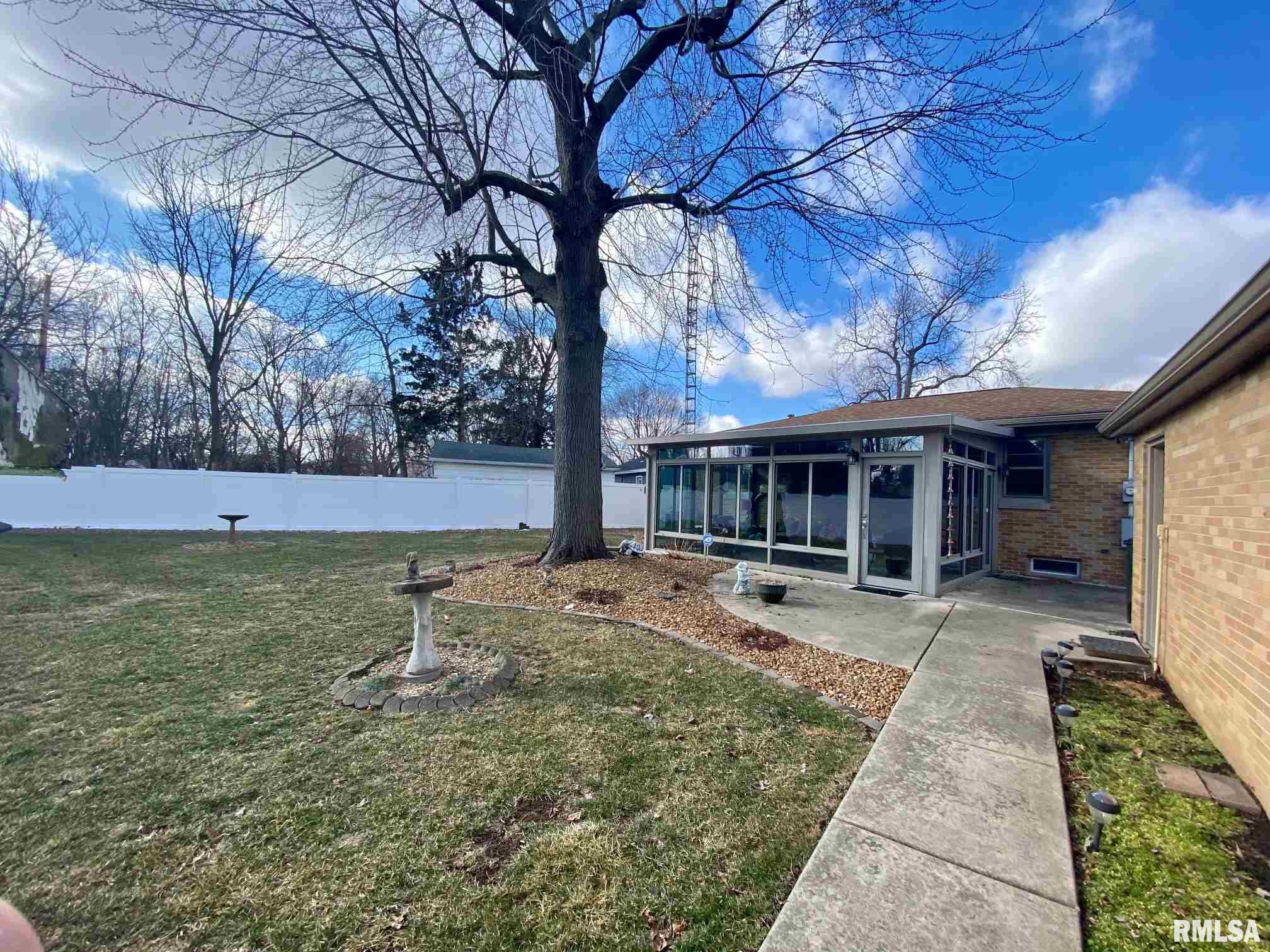 66 Rosaria Road Springfield, IL 62702 - Photo 29 of 34