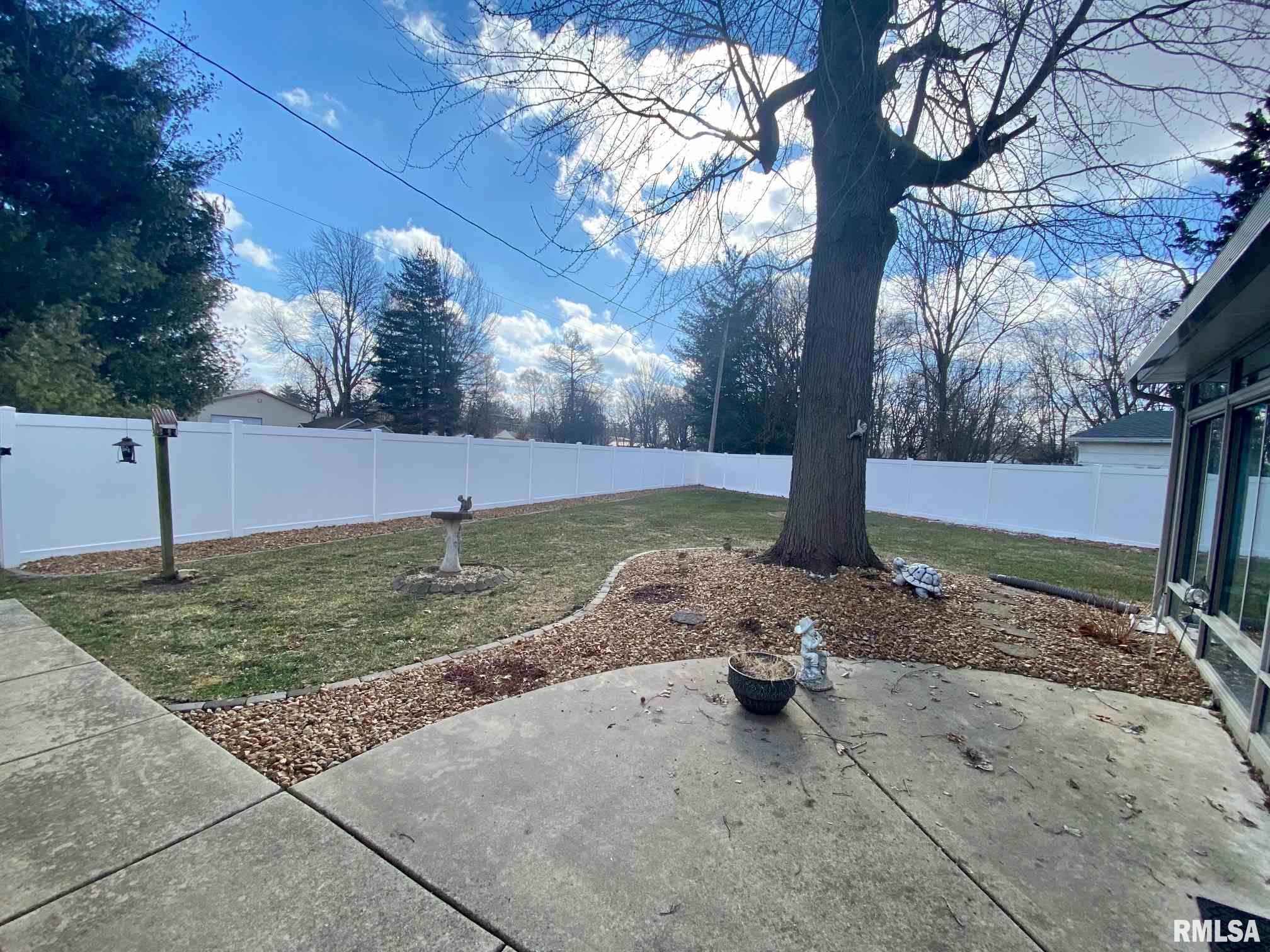 66 Rosaria Road Springfield, IL 62702 - Photo 30 of 34