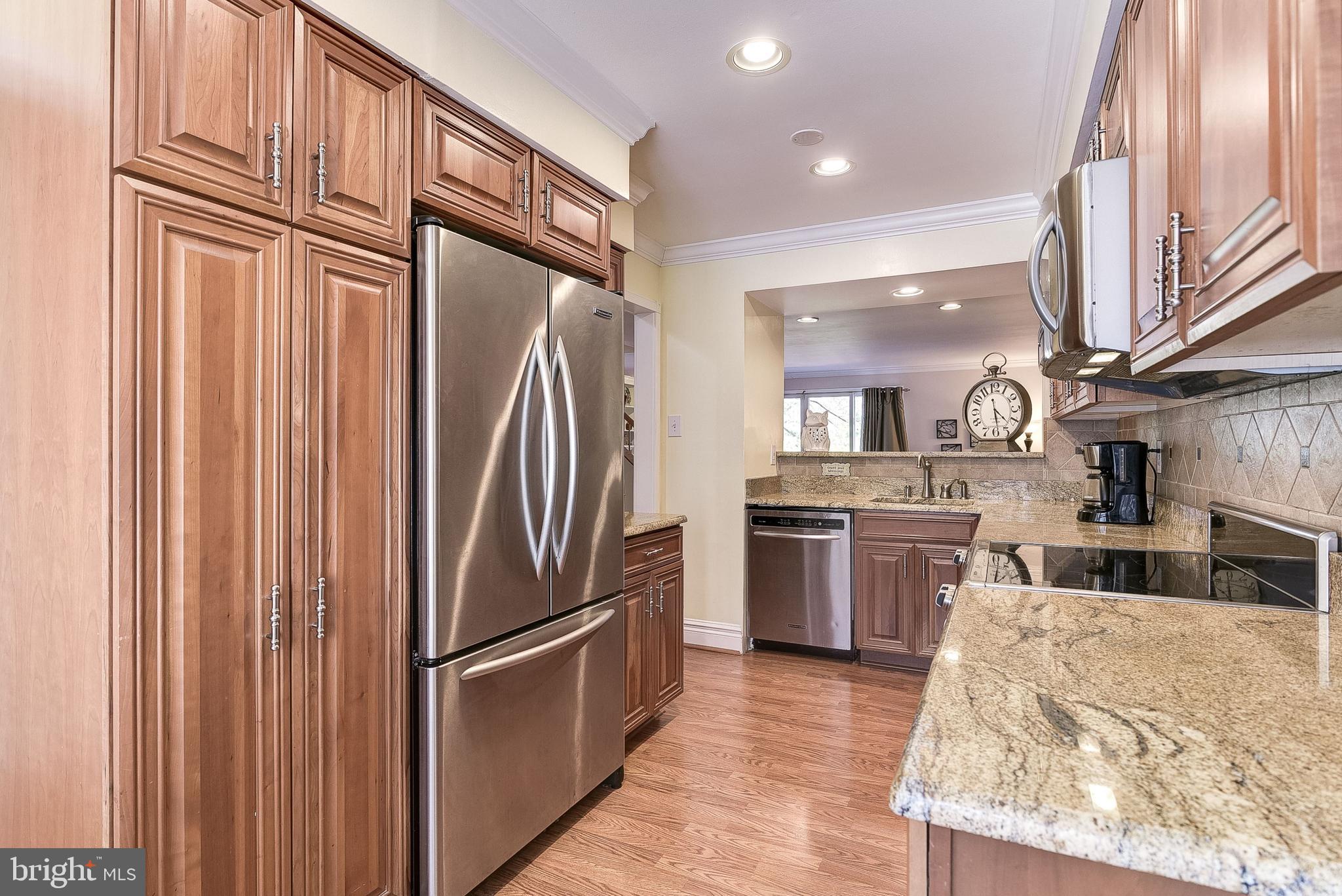 5041 Columbia Road Columbia, MD 21044 - Photo 12 of 48 Kitchen
