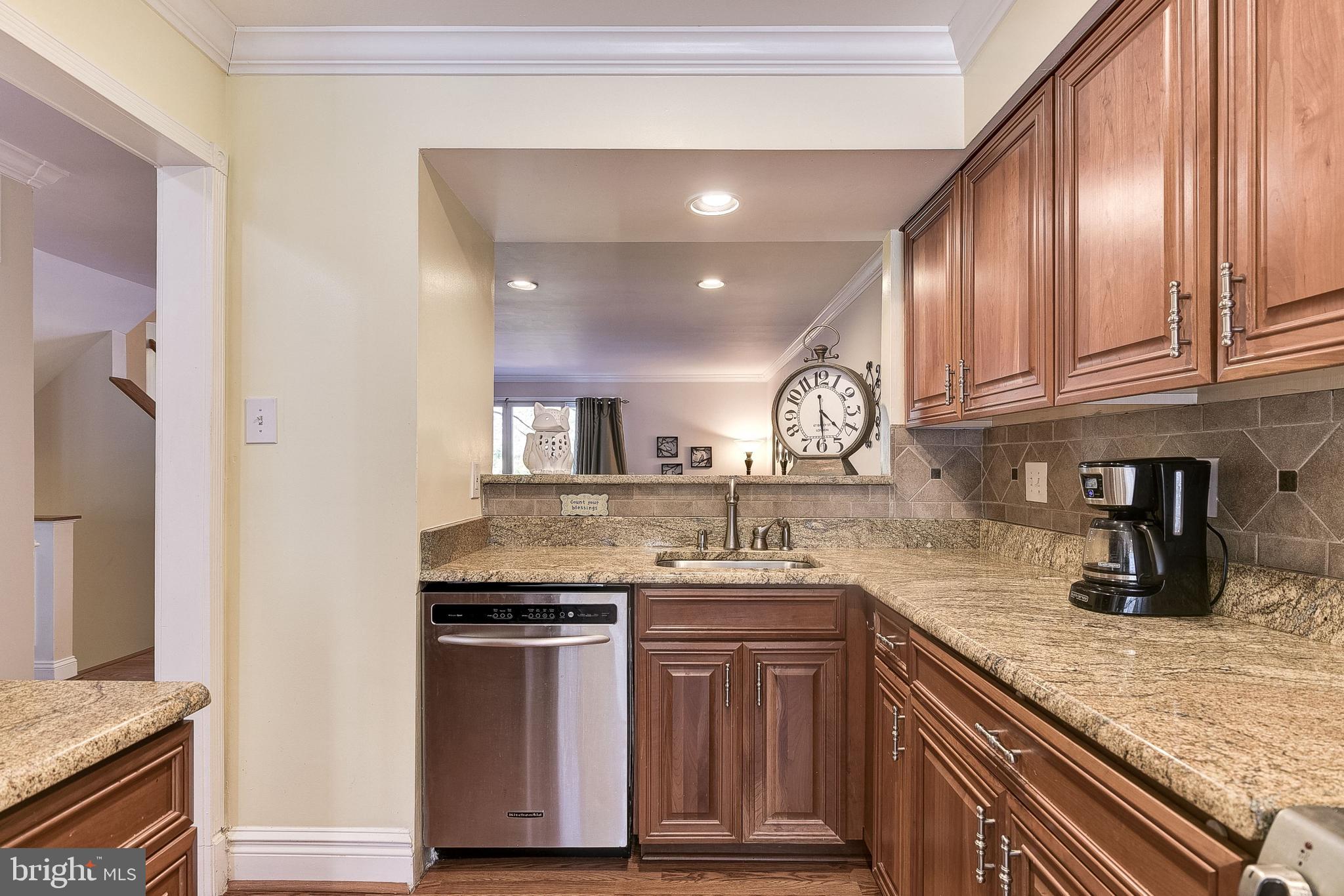 5041 Columbia Road Columbia, MD 21044 - Photo 15 of 48 Kitchen