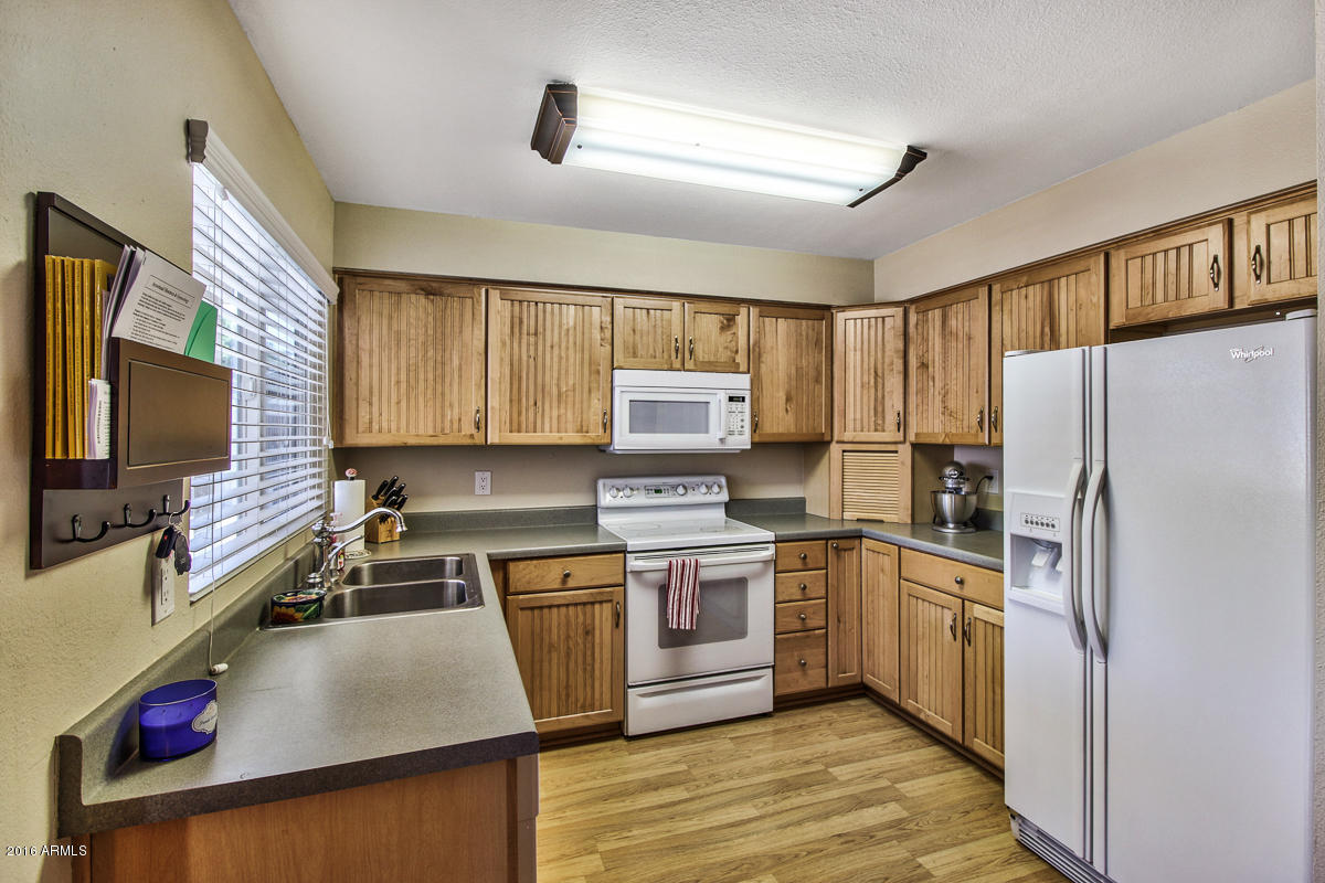 4830 West Phelps Road Glendale, AZ 85306 - Photo 11 of 28 4830-W-Phelps-Rd-20