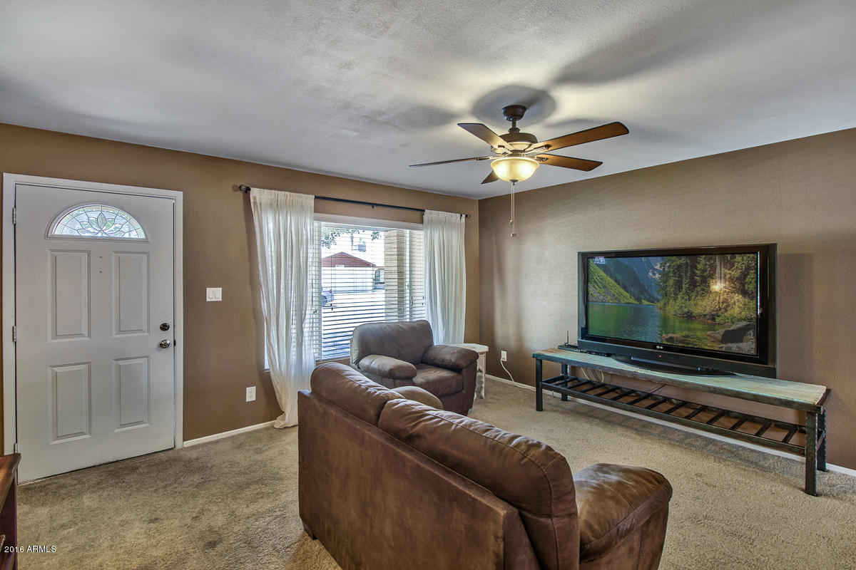 4830 West Phelps Road Glendale, AZ 85306 - Photo 5 of 28 4830-W-Phelps-Rd-14