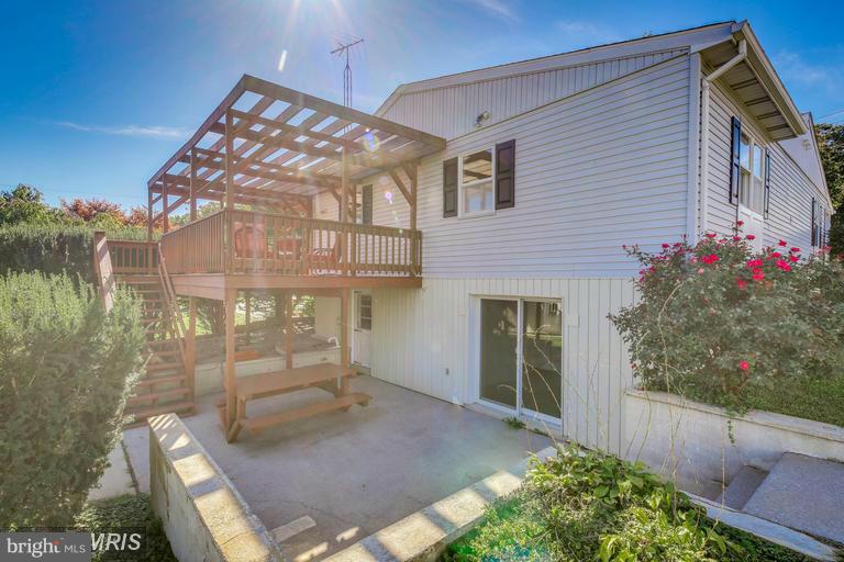 1029 St Michaels Road Mount Airy, MD 21771 - Photo 24 of 30 Deck