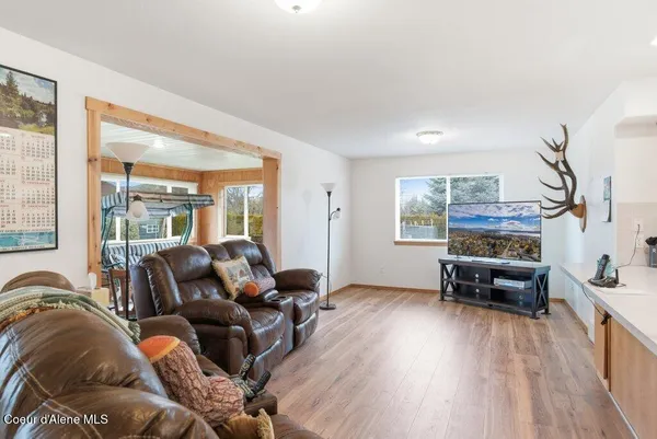 $845,000 | 5687 North 15th Street, Dalton Gardens, ID 83815