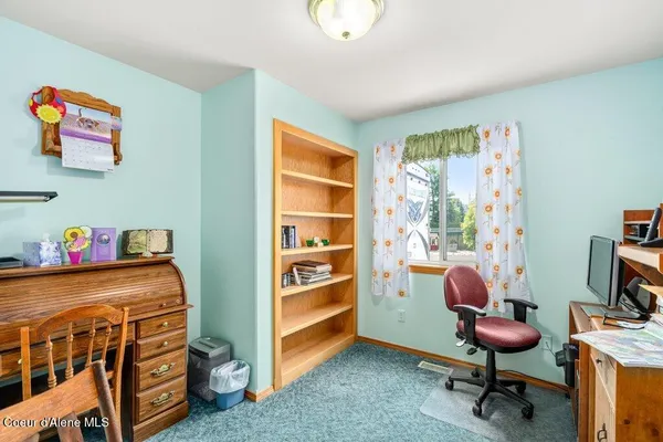 $845,000 | 5687 North 15th Street, Dalton Gardens, ID 83815