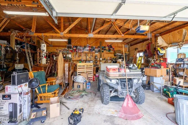 $845,000 | 5687 North 15th Street, Dalton Gardens, ID 83815