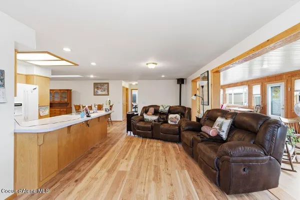 $845,000 | 5687 North 15th Street, Dalton Gardens, ID 83815