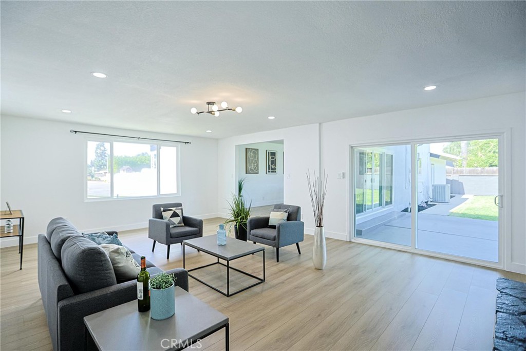 2102 Mignon Way Placentia, CA 92870 - Photo 15 of 40