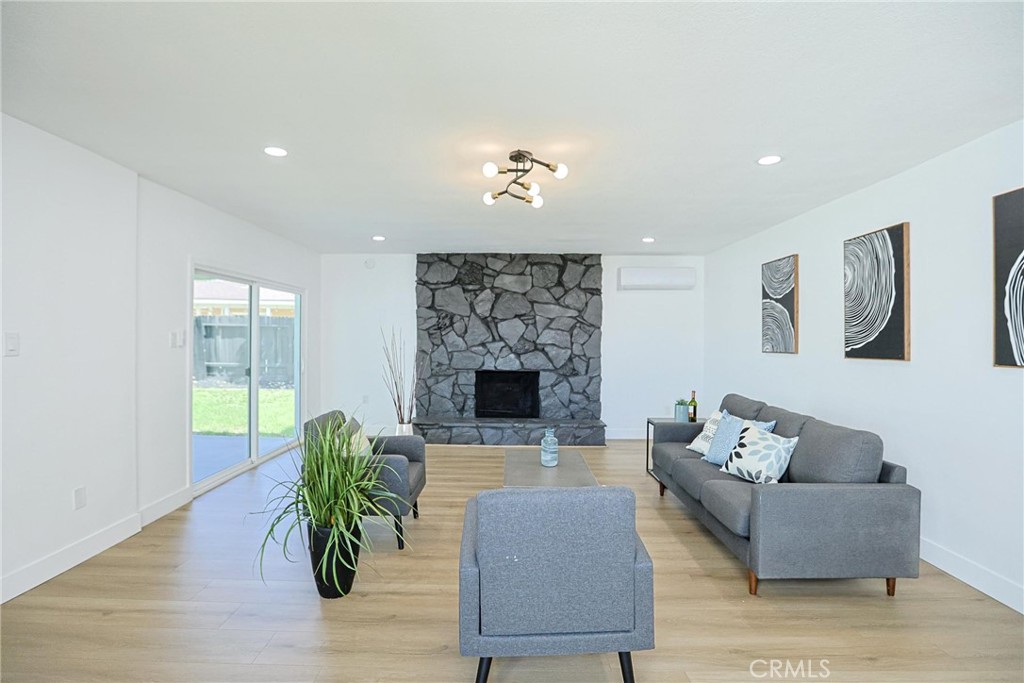 2102 Mignon Way Placentia, CA 92870 - Photo 16 of 40