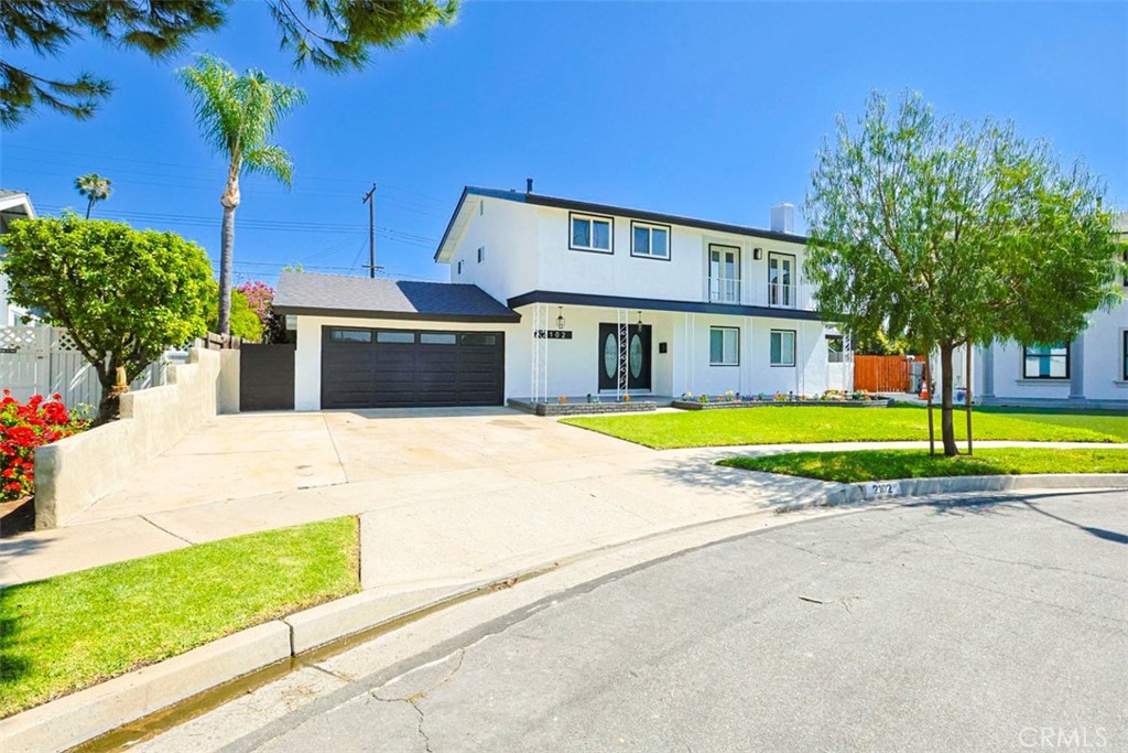 2102 Mignon Way Placentia, CA 92870 - Photo 3 of 40