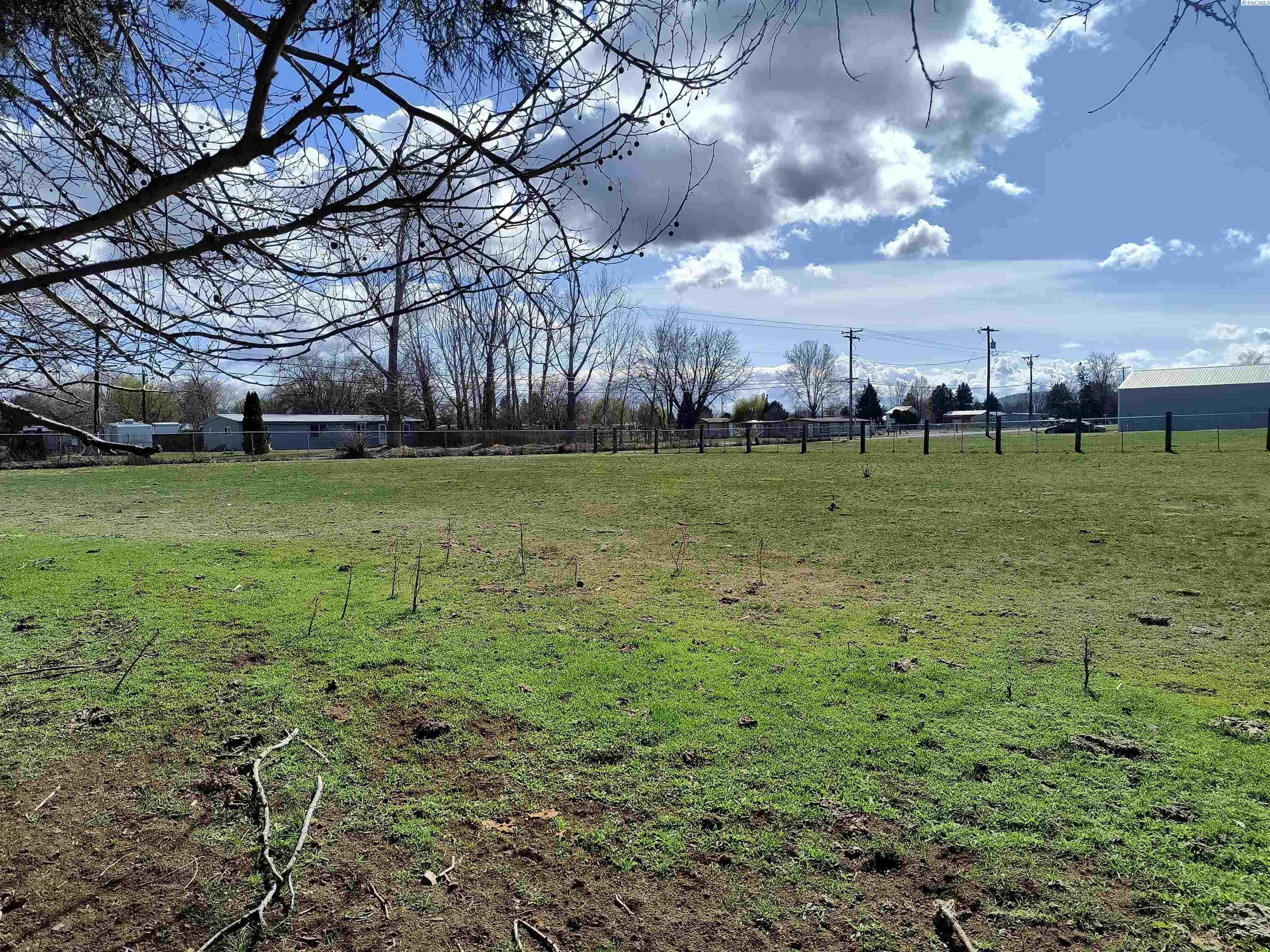 17904 South Haney Road Kennewick, WA 99337 - Photo 12 of 16 Gallery Image 12