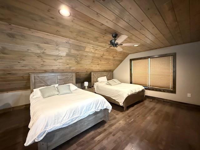 331 Vineyard Creek Way Murphy, NC 28906 - Photo 21 of 43 a spacious bedroom with two beds and a large window